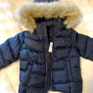 TOMMY HILFIGER
KIDS' FAUX FUR HOOD PUFFER JACKET